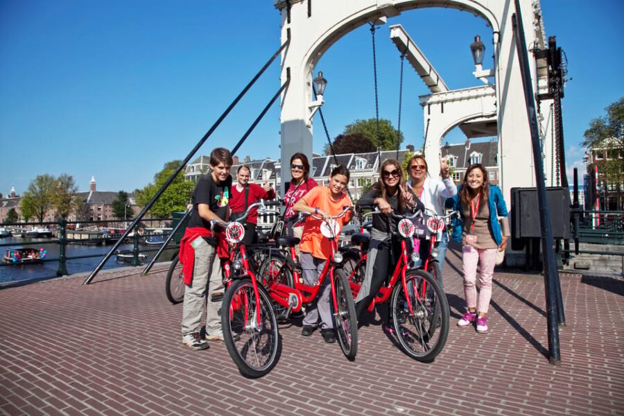 Amsterdam: 3-Hour or Full-Day Bike Rental With Lock