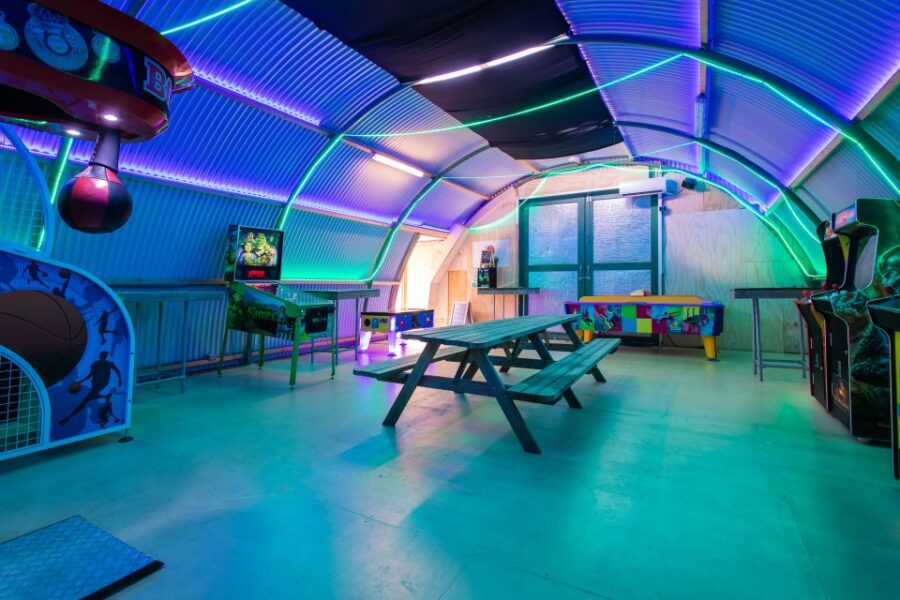 Amsterdam: Private Arcade Hall Games Experience