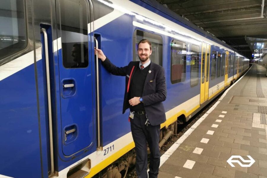 Amsterdam: Train Transfer Schiphol Airport From/To Amsterdam - Overview of Train Transfer