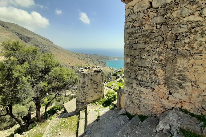 ANOPOLIS-LIVANIANA Roundhike Adventure