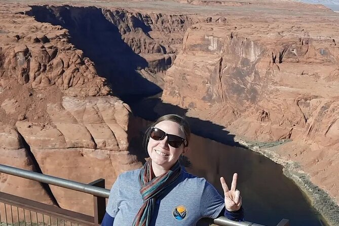 Antelope Canyon and Horseshoe Bend Daily Tour From Flagstaff