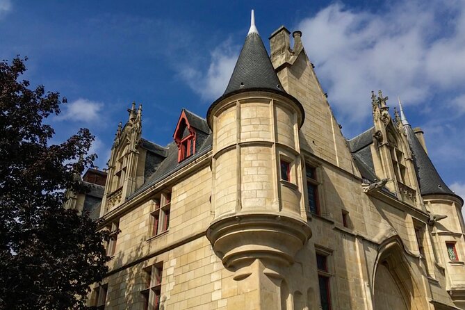 Aristocratic and Literary Tour in Marais