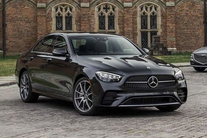 Arrival Transfer Cologne Airport CGN to Cologne City by Sedan - Vehicle Specifications and Amenities