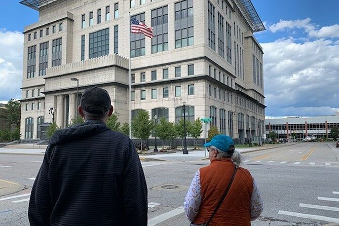 Art and Architecture in the Downtown Charleston: A Self-Guided Audio Tour