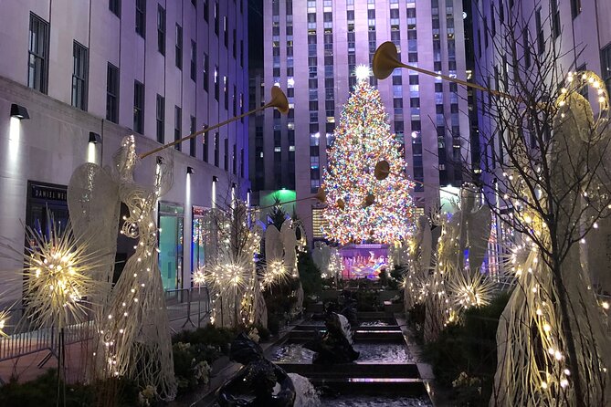 Artful Holiday Lights & Sights