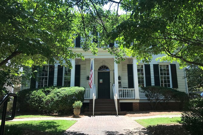 Athens Scavenger Hunt Walking Tour and Game