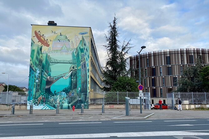 Audio-Guided Tour of the United States Quarter and Painted Walls