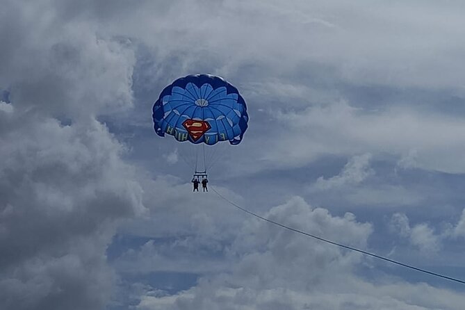 Beach Tubing, Parasailing and Beach Day Private Tour