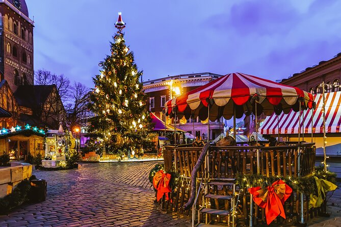 Berat’s Christmas Magic: A Festive Walk