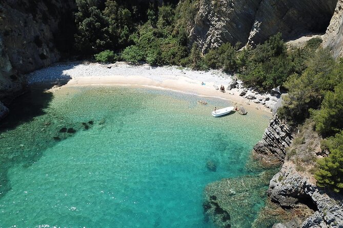 Boat Experience in the Crystal Clear Waters of Cilento