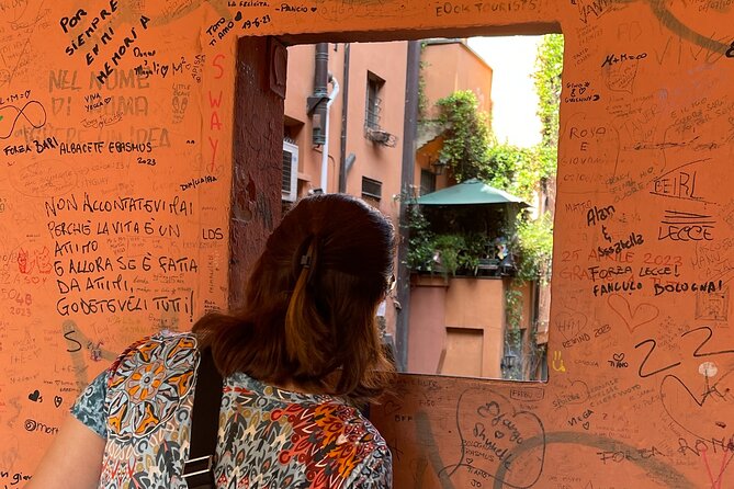 Bologna 3 Hour Private Guided City Tour of Must-See Sites