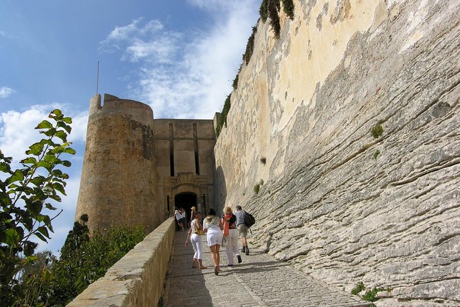 Bonifacio - Excursion From Sardinia - Accessibility Features