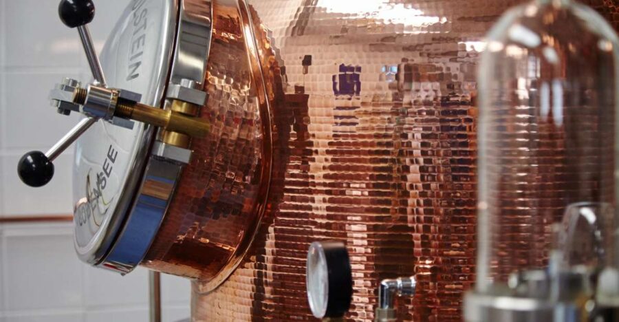 Bristol: 6 Oclock Gin Distillery Tour, Thornbury