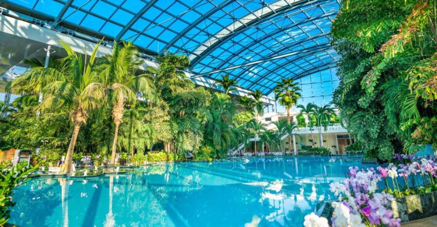 Bucharest: Therme Bucuresti Transfer With Optional Ticket