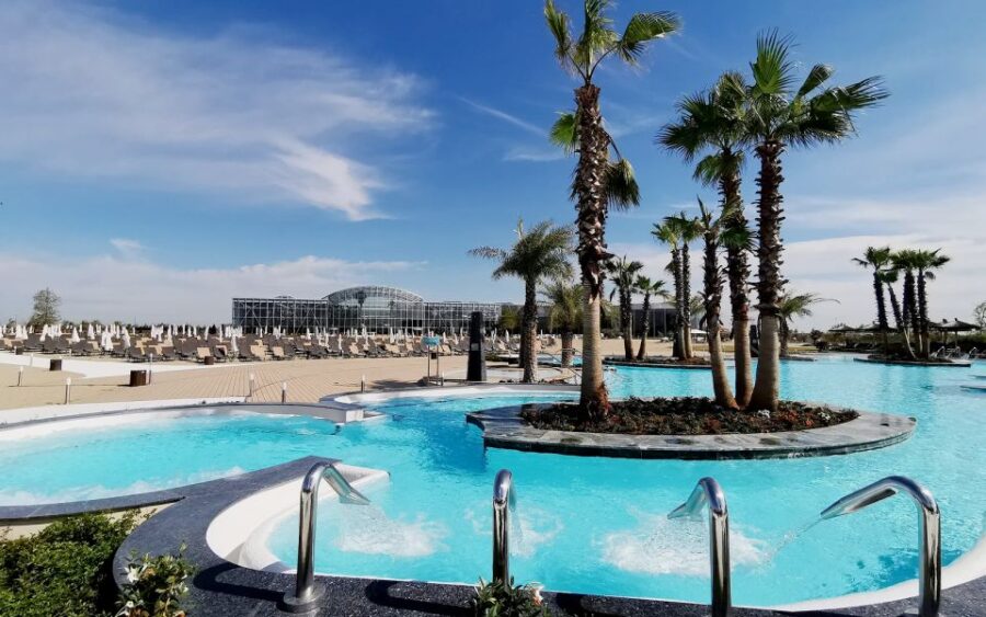 Bucharest: Transfer Therme Bucharest Different Hours