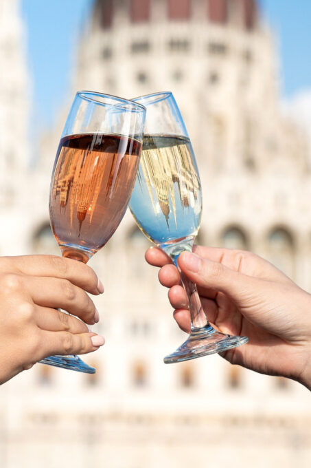 Budapest: Evening Sightseeing Cruise With Unlimited Prosecco - Nearby Attractions