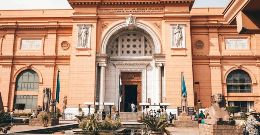 Cairo: Private Tour to Museum, Citadel & Coptic Churches