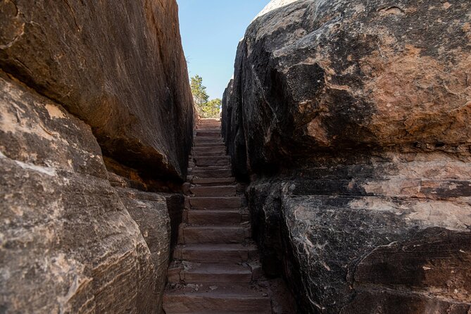 Canyonlands Needles Chesler Park Hiking Tour Review