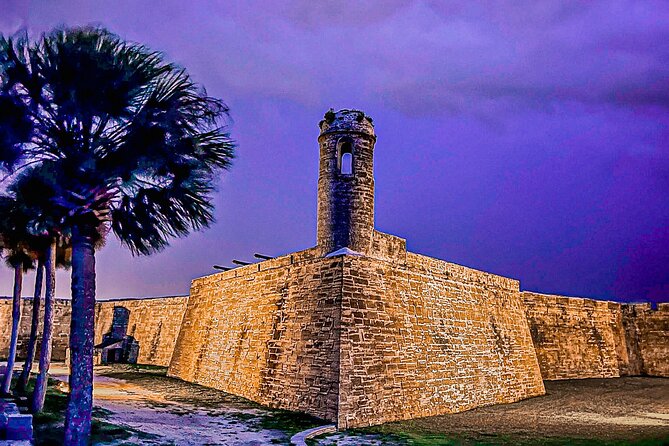 Castillo After Dark 1 Hour Guided Exterior Tour - Tour Overview