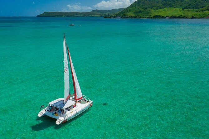 Catamaran Fullday Guided Tour to Ile Aux Cerfs From Pointe Jerome