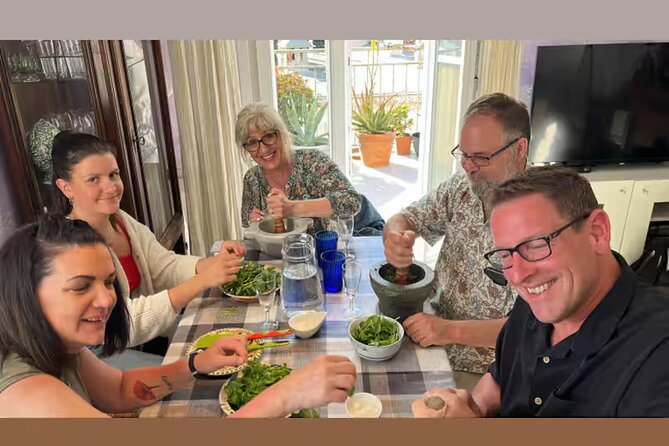 Cesarine: Trofie, Pesto,Tiramisu Class by the Sea in Cinque Terre