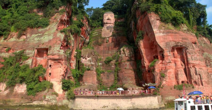 Chengdu Leshan Giant Buddha Boat Trip or Mountian View