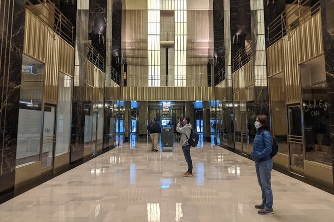 Chicago Architecture Walking Tour: Incredible Art Deco Interiors - Iconic Art Deco Interiors in Chicago