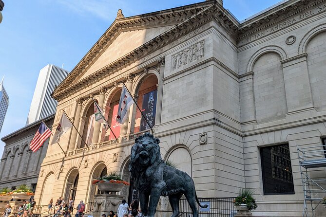 Chicago Loop and Millennium Park Scavenger Hunt Walking Tour
