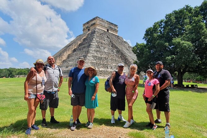 Chichen Itza Early Access & Catamaran to Isla Mujeres