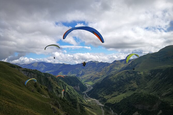 Cloudbase Paragliding in Gudauri, Georgia