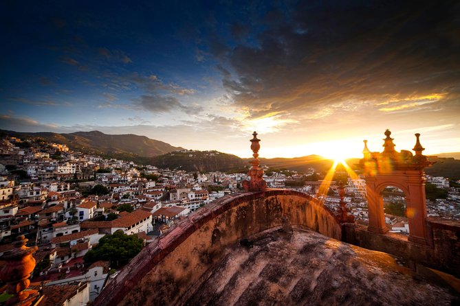 COMBO – Guadalupe Shrine & Teotihuacan Pyramids + Taxco (2 Days)