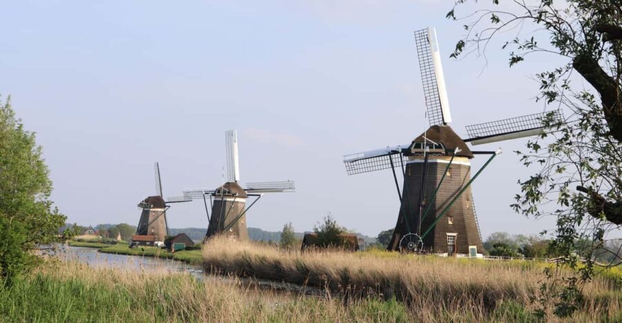 Delft and Volendam: Cheese, Clogs & Windmills (Small Group)