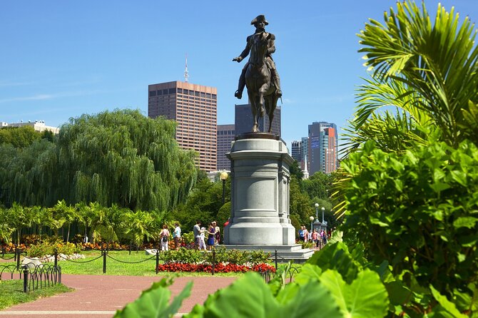 Departure Private Transfer: Boston City to Boston Airport BOS in Luxury SUV