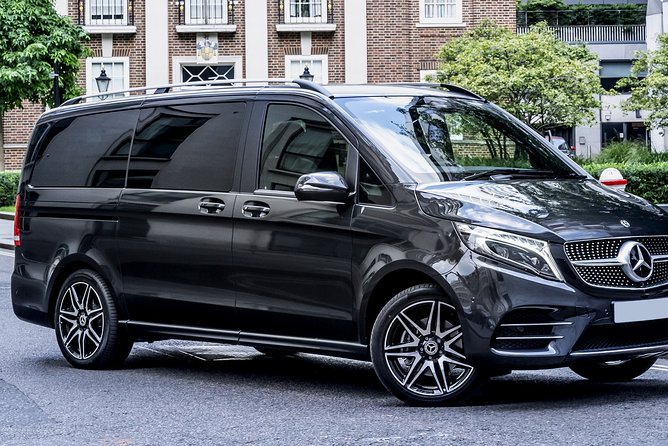 Departure Private Transfer: Manchester to Manchester Airport MAN in Luxury Van