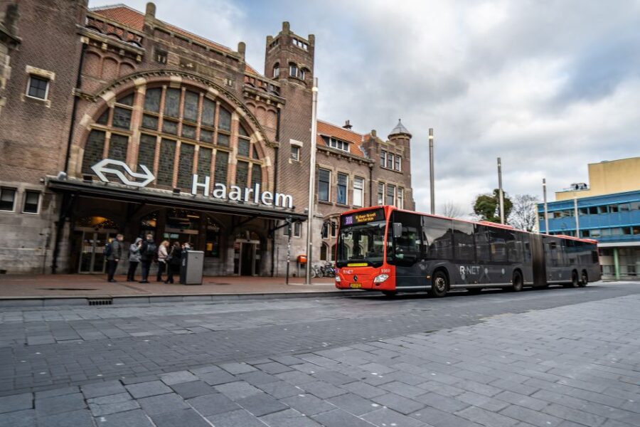 Direct Schiphol Bus Transfer to Haarlem City Center (Return)