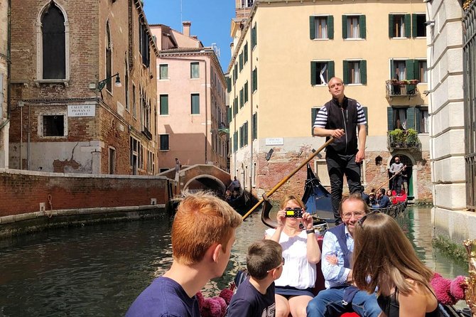 Doges Palace Guided Tour and Gondola Ride