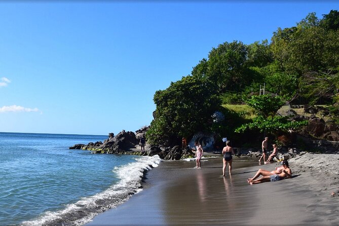 Dominica: Champagne Snorkel and Beach Escape – (RT Shuttles)