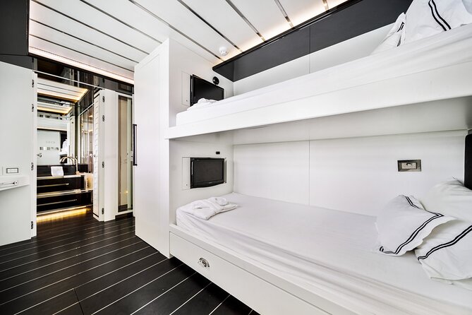 Doubleshot Yacht Charter Review: Is It Worth It