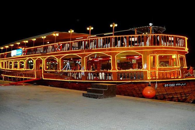 Dubai Marina Dinner Cruise - Dining Experience