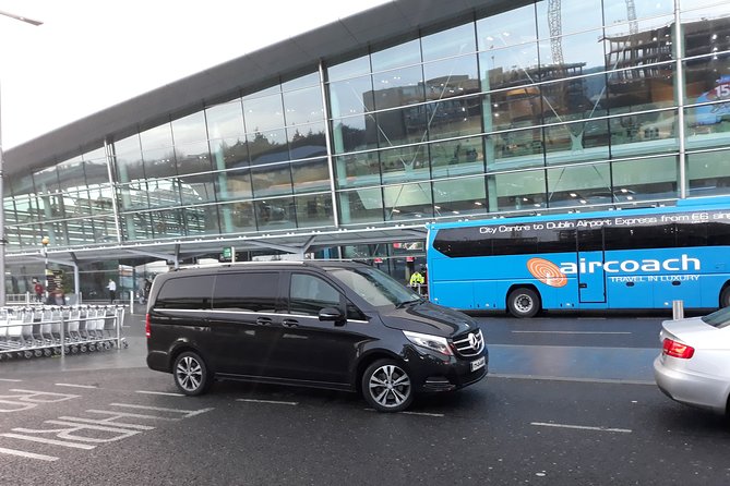 Dublin Airport to Lough Rynn Castle Estate Premium Car Service