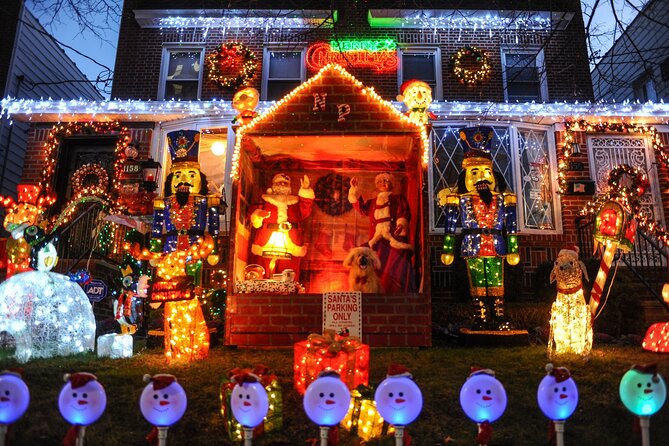 Dyker Heights Christmas Lights Guided Tour Review
