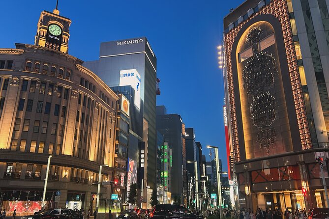 Elegant Tokyo Twilight Walk & Local Dining Experience - Dining Experience