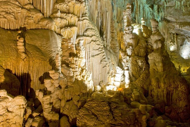 Enchanting Lebanon: Jeita, Harissa & Saint Charbel Private Tour