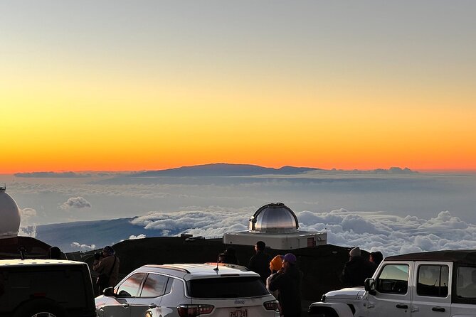Enchanting Mauna Kea & Waterfalls Tour Review - Meeting and Pickup Details
