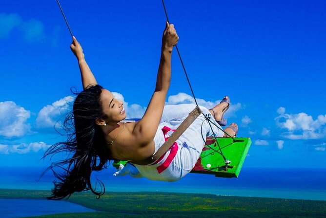 Esmeralda Beach and Round Mountain Excursions