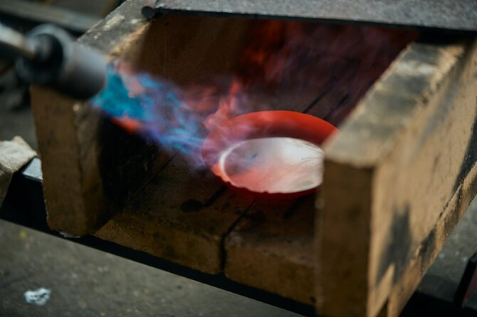 Experience Frying Pan Making With an Ironworking Expert