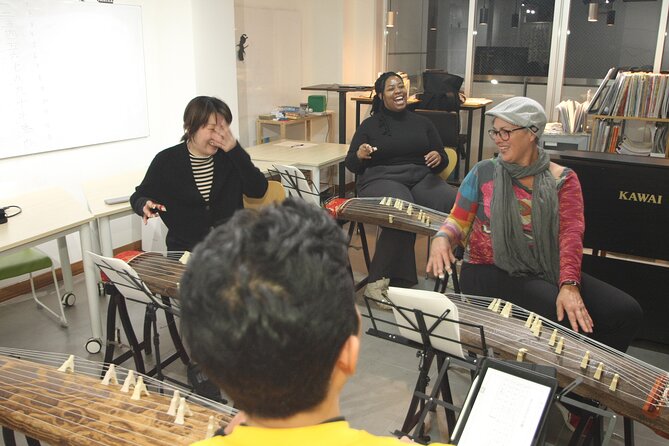 Experiential Lesson of the Japanese Instrument Koto