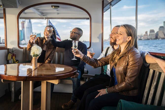 Fall Foliage Cruise on Yacht Full Moon Review - Yacht Full Moon: A Vintage Charm
