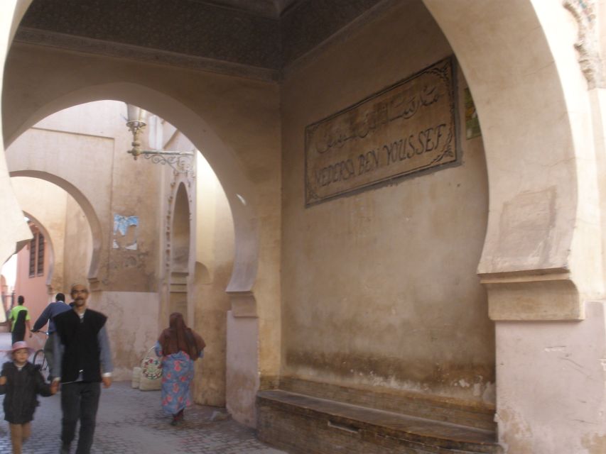 From Agadir: Marrakech Guided Trip With Licensed Tour Guide