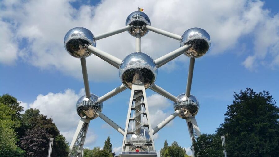 From Amsterdam: To Brussels – Travel as a VIP